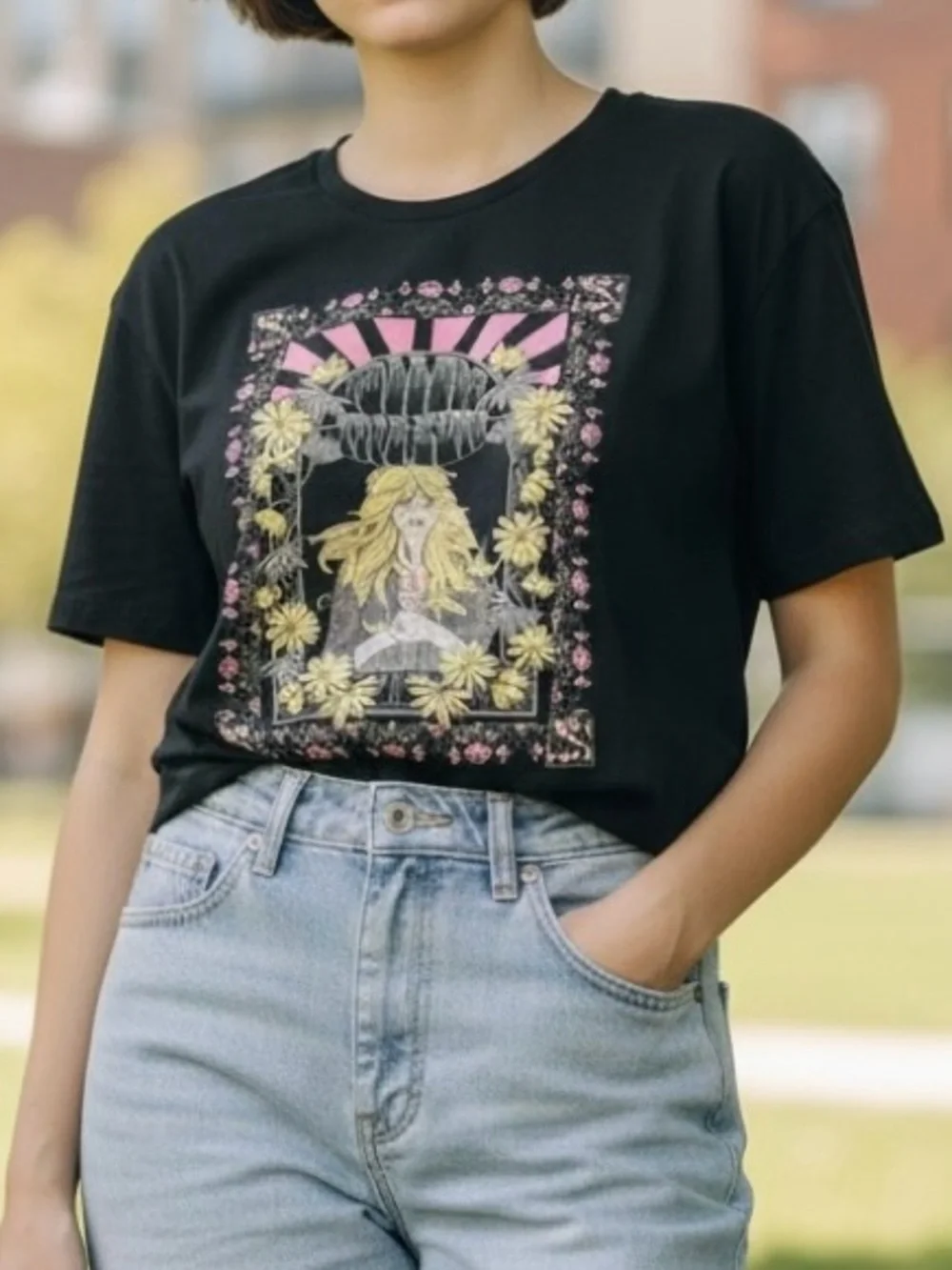 NEW Follow the Sun Black Festival Bohemian Tee Shirt Women’s Size Small NWT - Picture 10 of 11